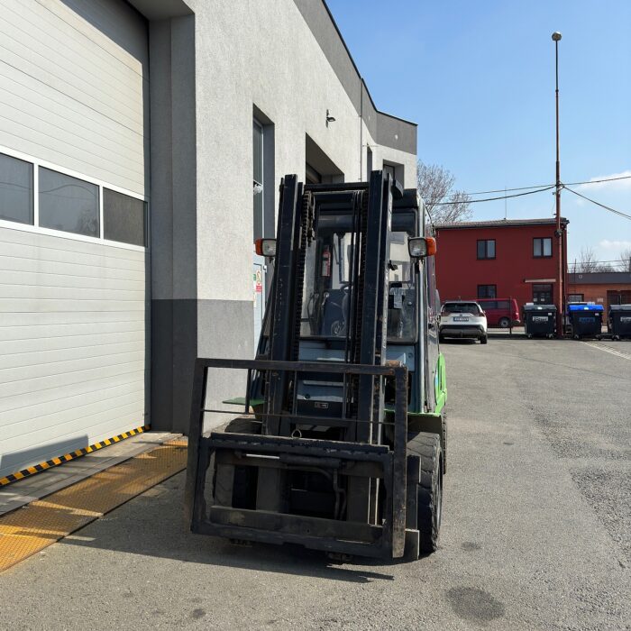 Čelní vysokozdvižný vozík Balcancar GV3735CNG - Image 2